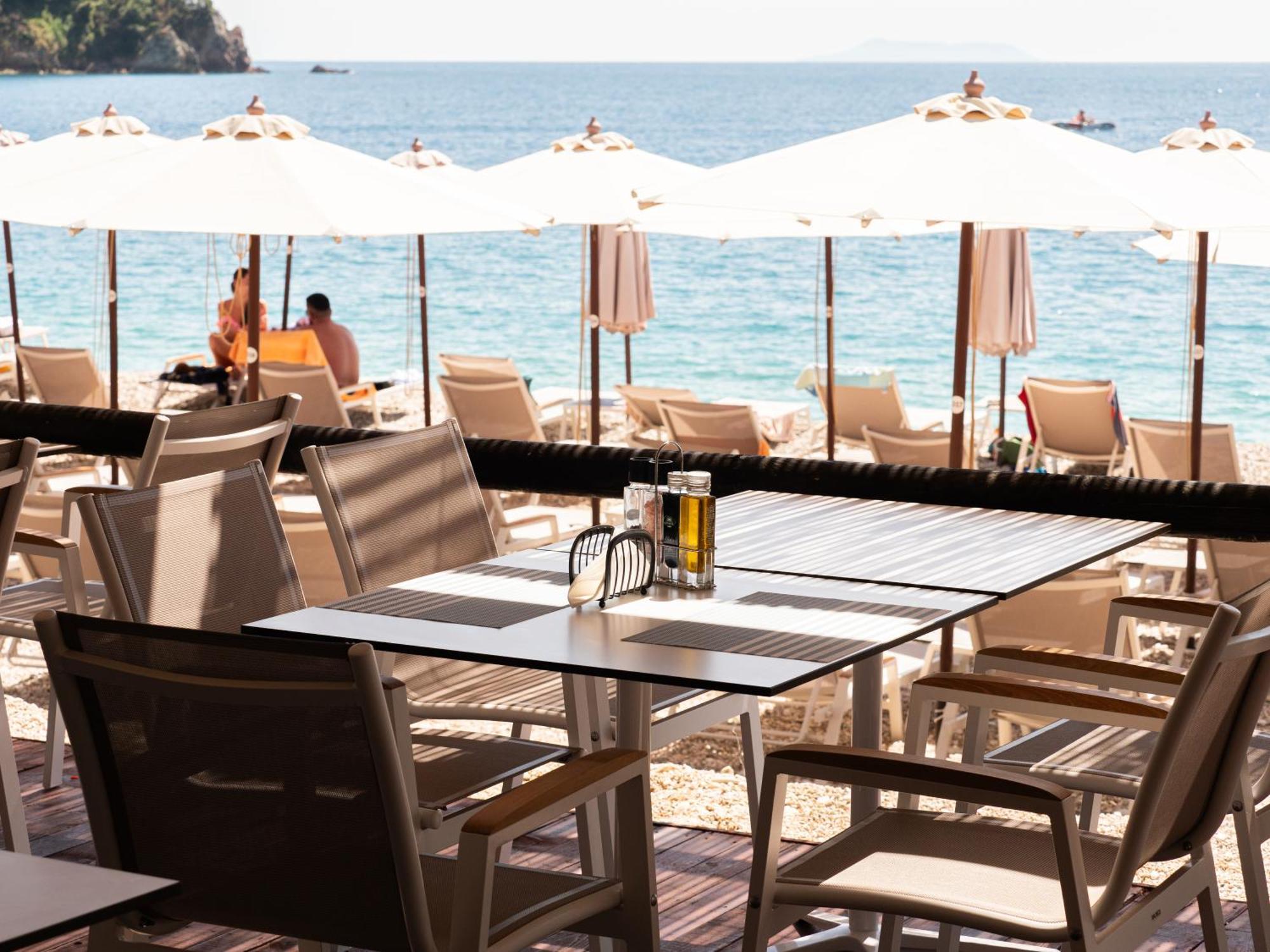 Nia Boutique Hotel By Rapo'S Resort Хімара Екстер'єр фото
