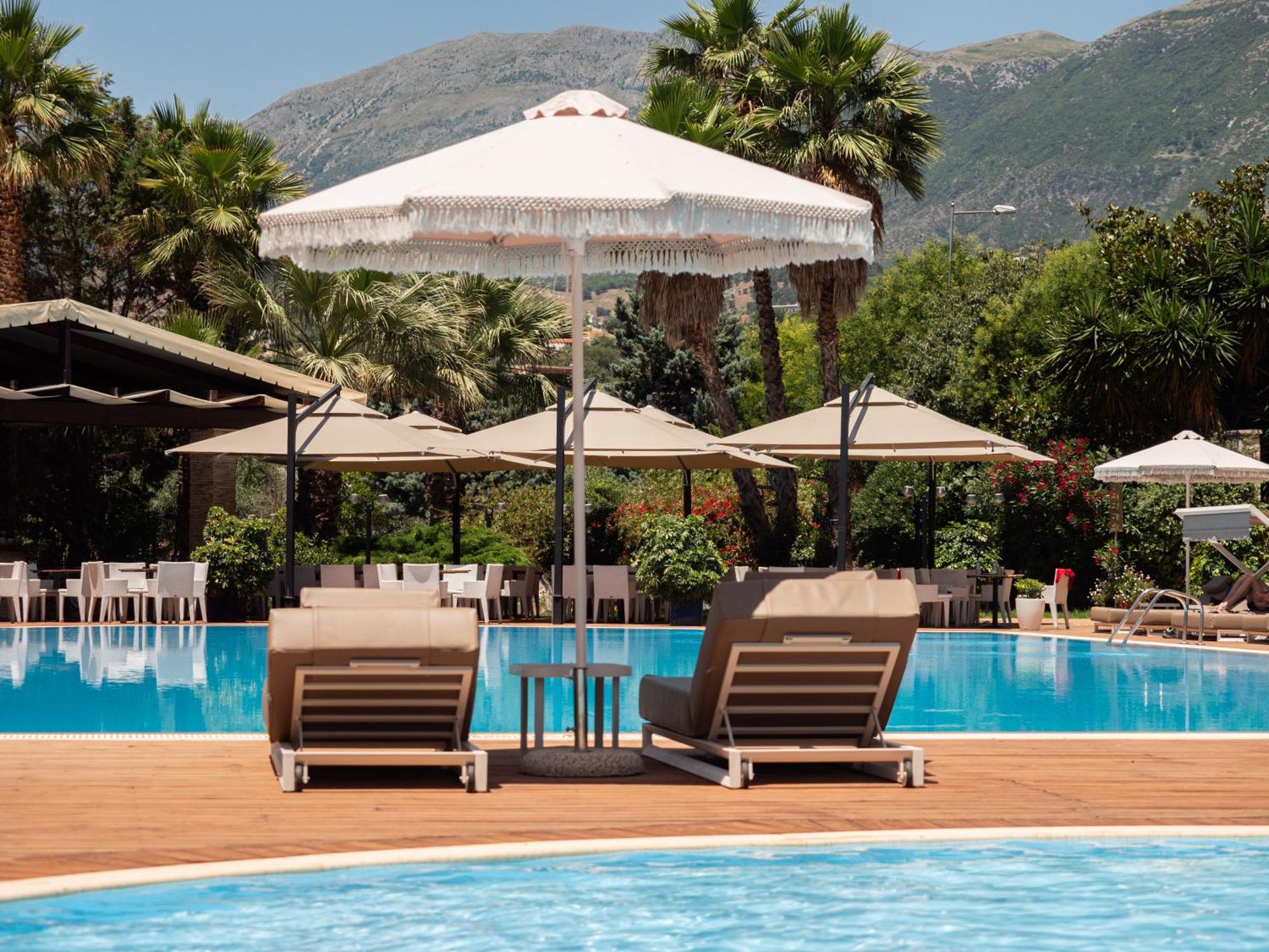 Nia Boutique Hotel By Rapo'S Resort Хімара Екстер'єр фото